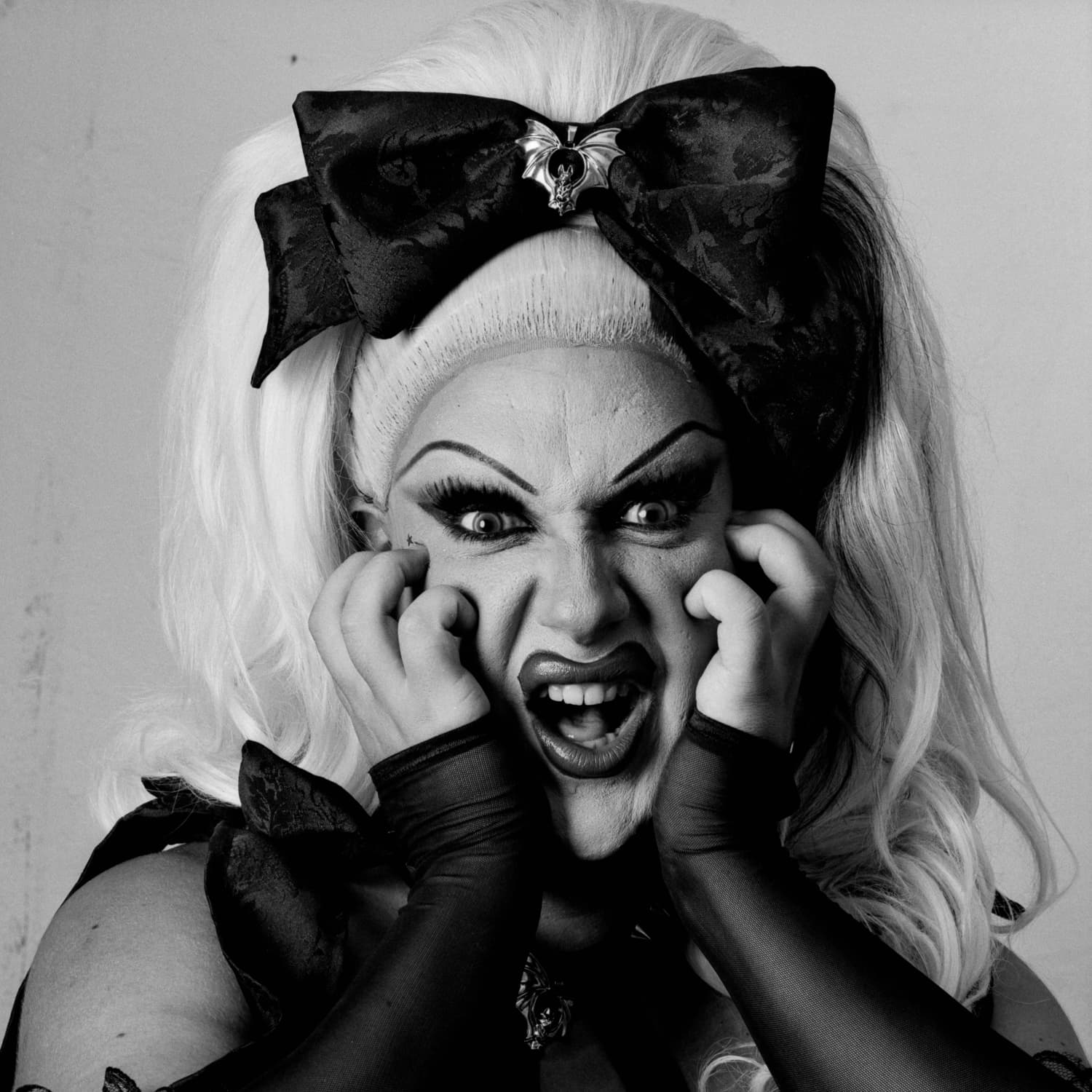 Estrella & The Dolls