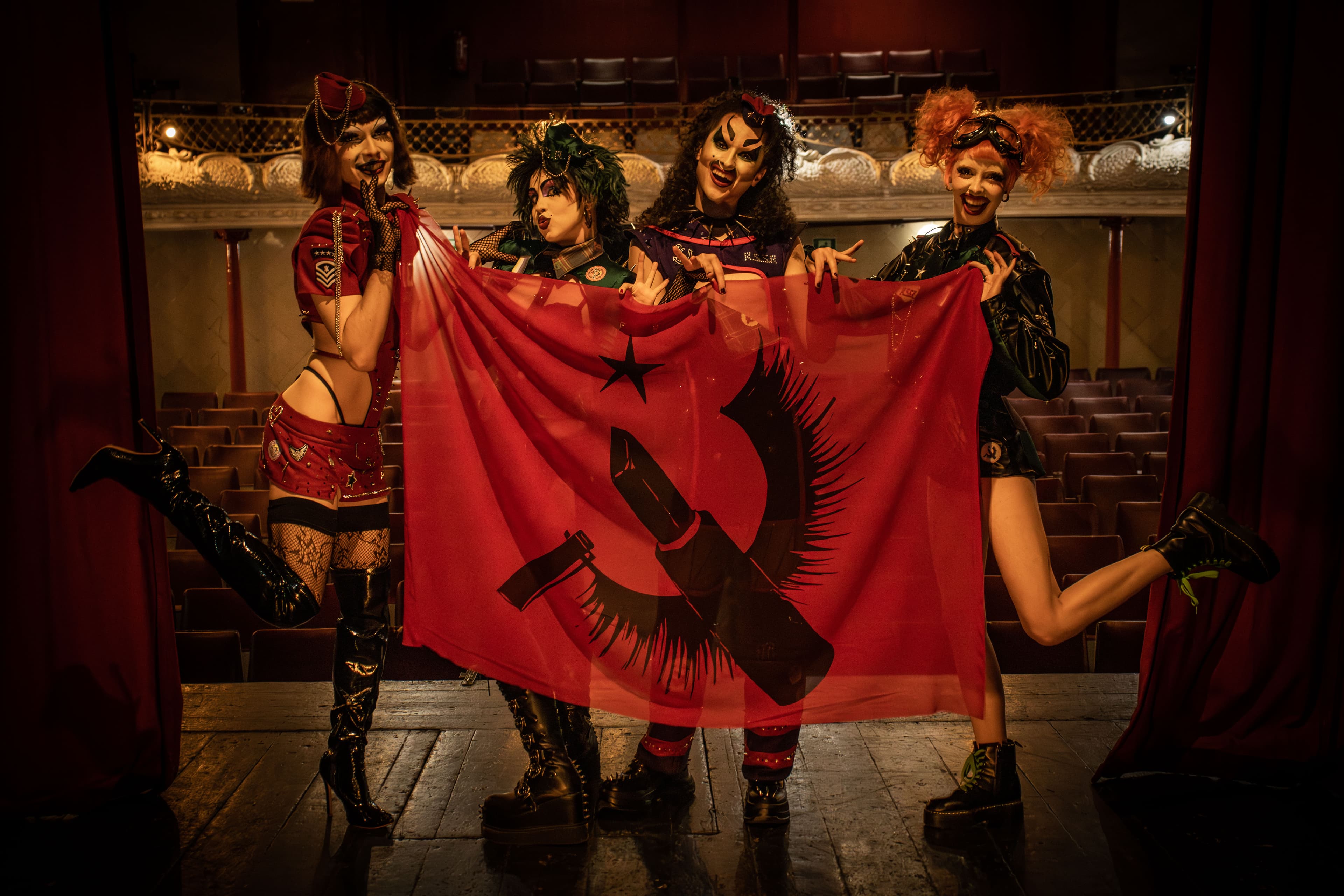 Ruïnosa y las Strippers de Rahola