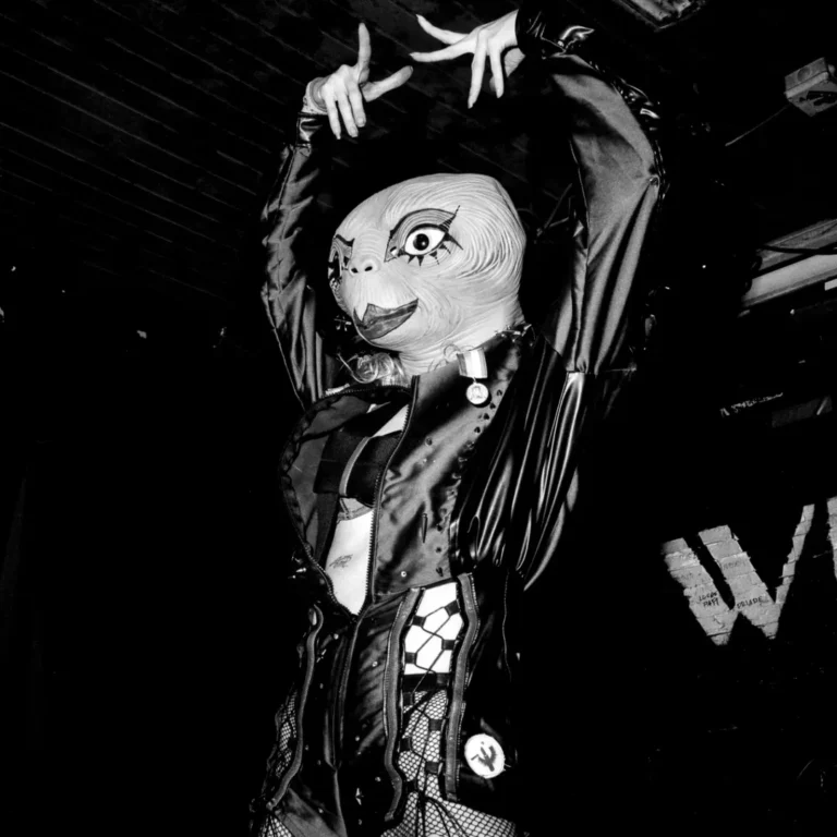 Flasheando el show de @ruinosas pisando fuerte una @wurlitzerballroom a reventar y la posterior-3