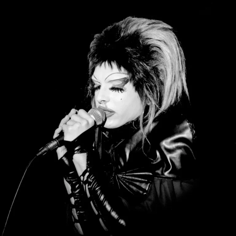 Flasheando el show de @ruinosas pisando fuerte una @wurlitzerballroom a reventar y la posterior